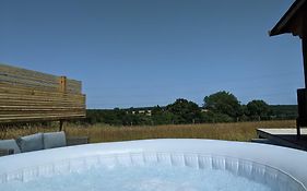 Foxhill Lodges