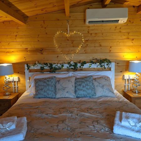 Foxhill Lodges Canterbury Exterior photo